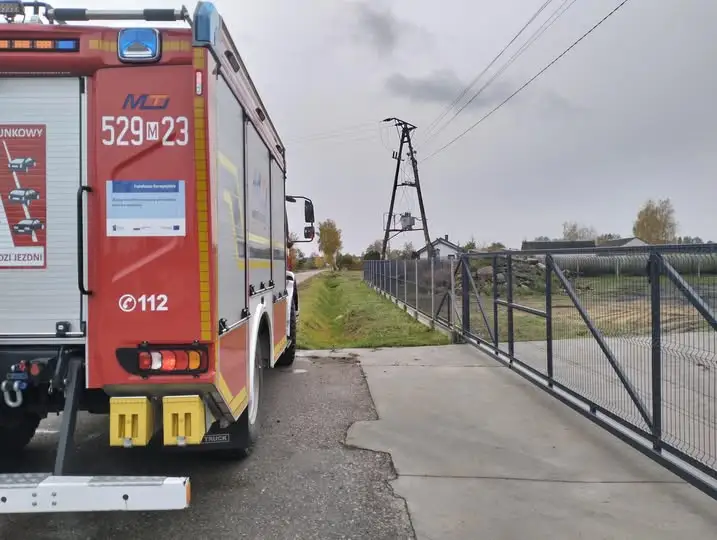 Pożar transformatora w Zieluminku — akcja strażaków z Gradzanowa, Radzanowa i Mławy